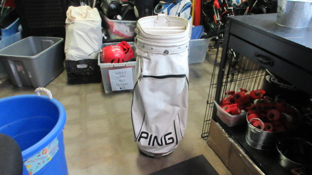 Load image into Gallery viewer, Used Ping Golf Bag
