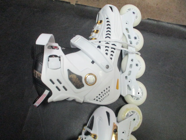 Load image into Gallery viewer, Weiqiu Size 6 In-line Skates

