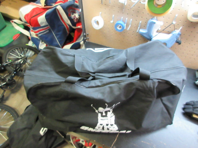 Load image into Gallery viewer, Used One Goal USA Hockey Duffle Bag

