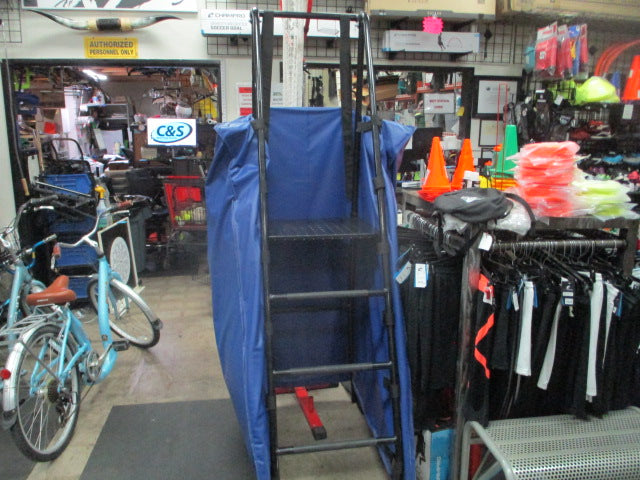 Load image into Gallery viewer, Used Free Standing Official Referee Stand With Wrap around Pad
