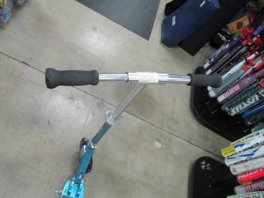 Used Razor Big Wheel W/ Kick Stand