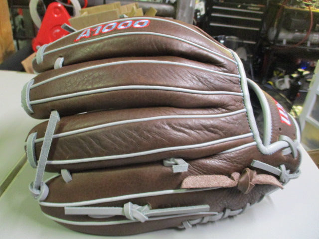 Load image into Gallery viewer, New 2024 Wilson A1000 11.75&quot; 1787 24  Leather Glove - RHT
