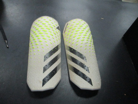 Used Adidas Predator Youth Soccer Shin Guards