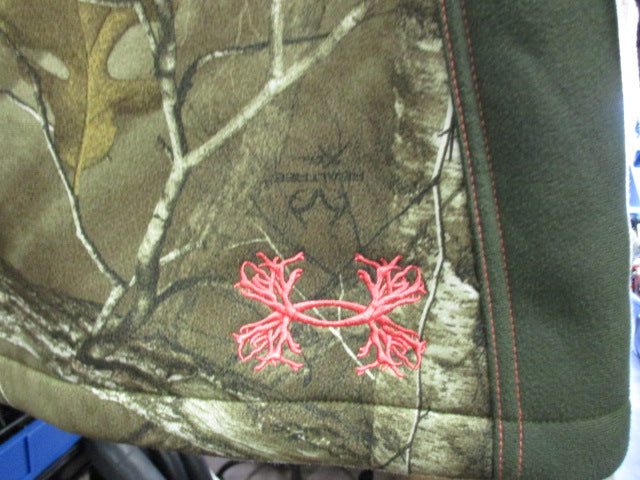Load image into Gallery viewer, Used Under Armour Camo Size S/M Winter Jacket
