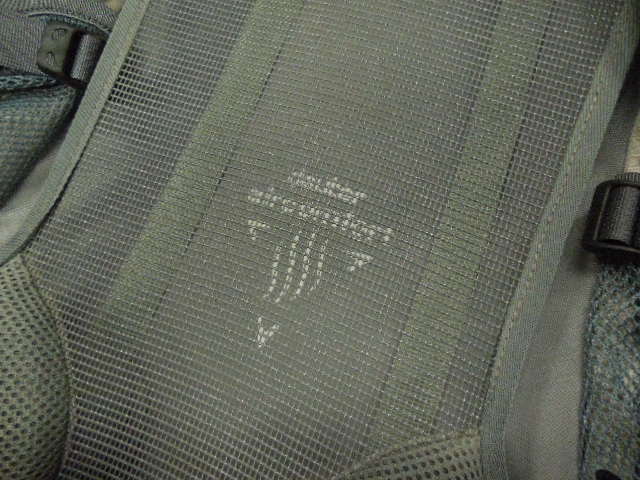 Load image into Gallery viewer, Used Deuter Futura Zero 40 Hiking Backpack
