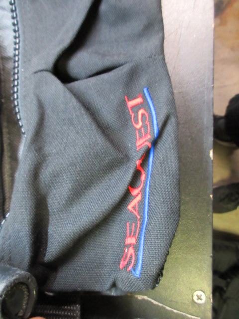 Used SeaQuest Size Small  Weight DIVE BELT (Belt Only)