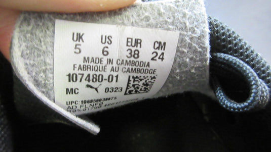 Used Puma Soccer Cleats - Size 6