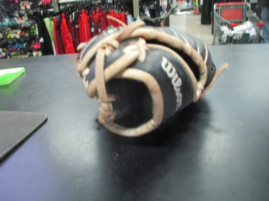 Used Wilson A360 10" Glove - RHT