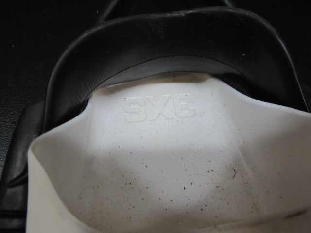 Load image into Gallery viewer, Used Scubapro Go Sport Fins - Size 3XS
