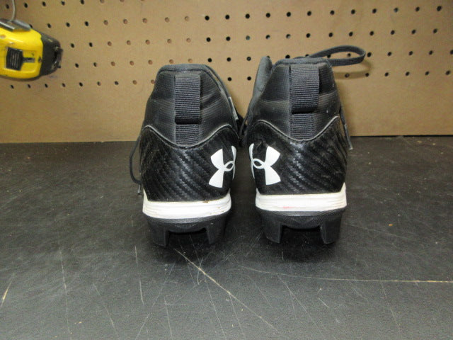 Load image into Gallery viewer, Used Under Armour Men's Spotlight Franchise RM Football Cleats - Size Youth 5.5
