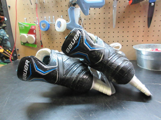 Used Bauer XLP Hockey Skates - Size 4.5