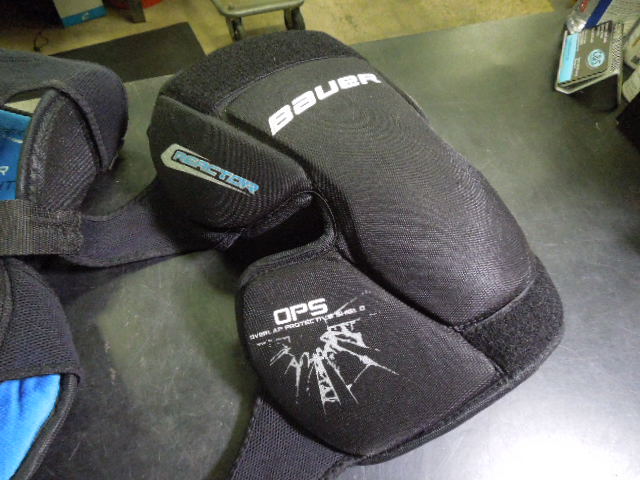 Load image into Gallery viewer, Used Bauer Reactor Sr. Knee Guards
