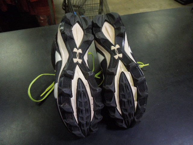 Load image into Gallery viewer, Used Under Armour Men's Crusher RM Football Cleats Size 3.5 (Front Is Splitting)
