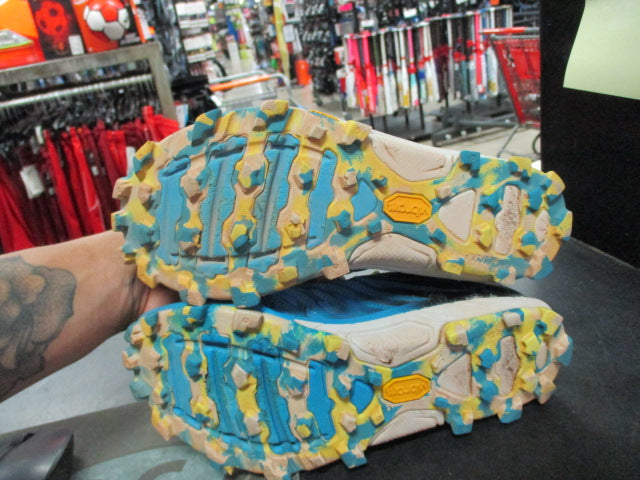 Load image into Gallery viewer, Used Hoka Evo Jaws Size 6.5 Running Shoes
