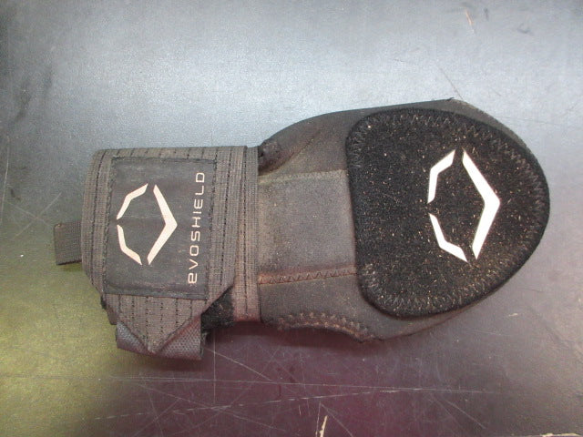 Load image into Gallery viewer, Used Evoshield Sliding Mitt - Youth
