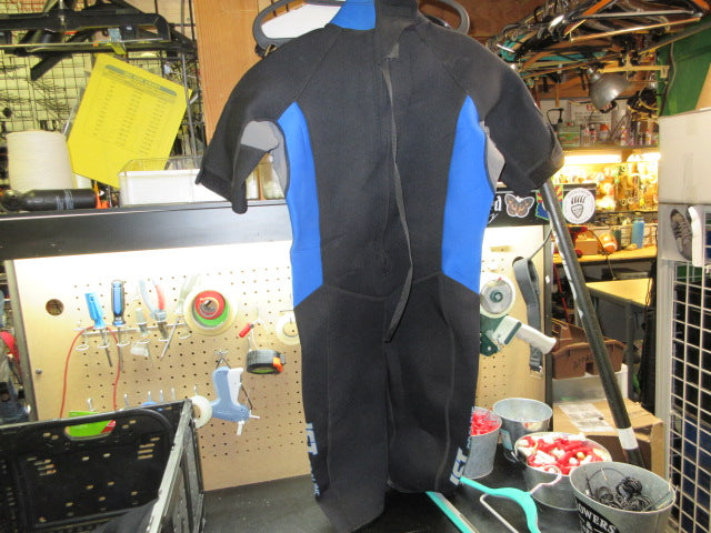 Load image into Gallery viewer, Used IST Proline Shorty Wetsuit - Large
