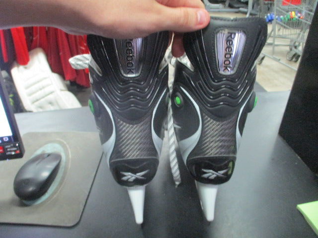 Load image into Gallery viewer, Used Reebok 11K Hockey Skates Size 7

