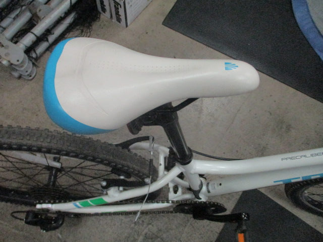 Load image into Gallery viewer, Used Trek Precaliber 24" 7 Speed Mountain Bike
