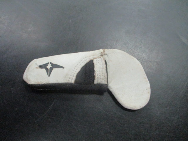Load image into Gallery viewer, Used All-Star D30 Protective Finger Sleeve
