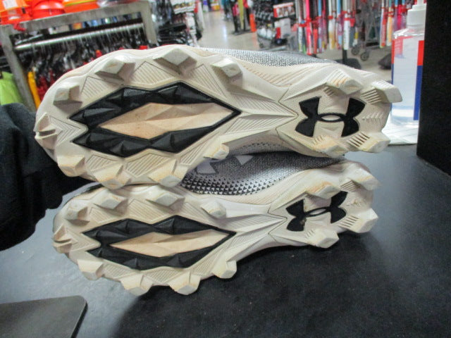 Load image into Gallery viewer, Used Under Armour Spotlight Size 9 Cleats
