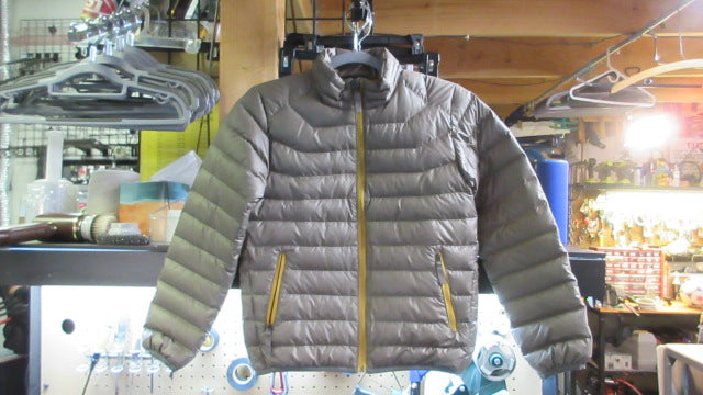 Load image into Gallery viewer, Used Eddie Bauer Winter Coat - Size Youth Medium
