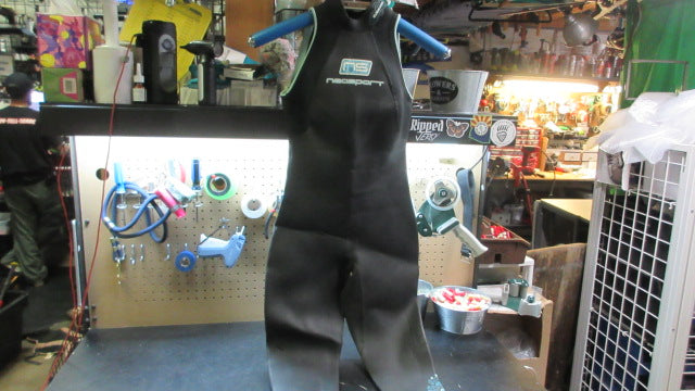 Load image into Gallery viewer, Used Neosport Sleeveless Wetsuit - Size Womens 8
