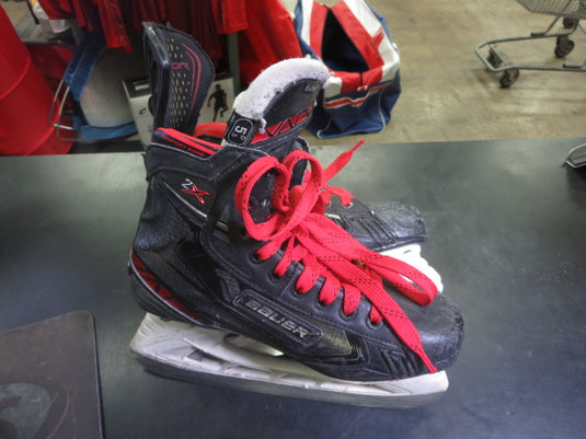 Used Bauer Vapor 2X Junior Hockey Skates Size 5D