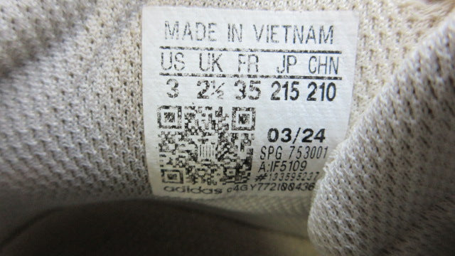 Load image into Gallery viewer, Used Adidas Adizero Baseball Cleats - Size 3
