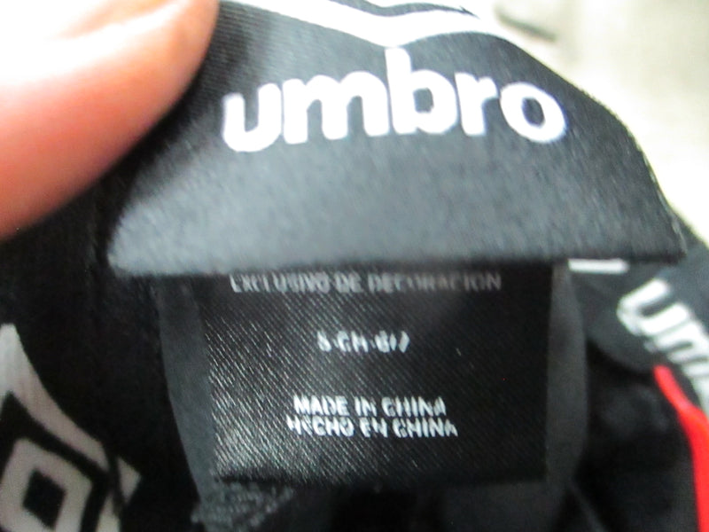 Load image into Gallery viewer, Used Umbro Youth Small Soccer Sweats
