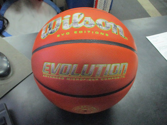 Used Evolution EVO Edition Size 7 NFHS Basketball