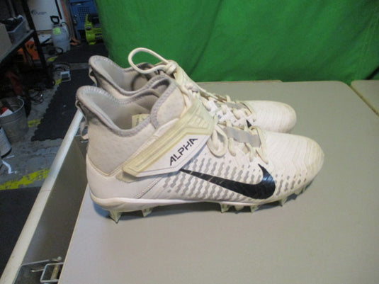 Used Nike Alpha Size 9 Football Cleats
