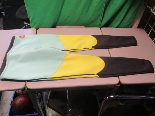 Used Oneill Womens sz 4 top and bottom Wetsuit