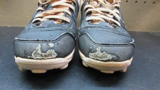 Used Under Armour Boys' UA Leadoff Low RM Jr. Baseball Cleats - Size Youth 2