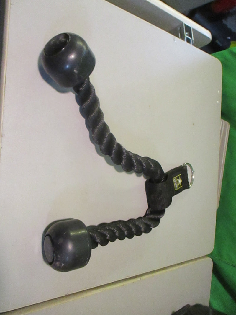 Load image into Gallery viewer, Used US Army 21&quot; Tricep Rope
