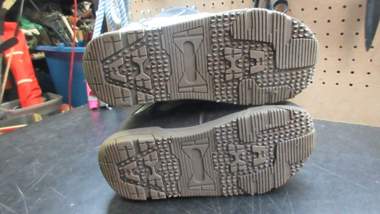 Used 5th Element Boa Snowboarding Boots - Size 8