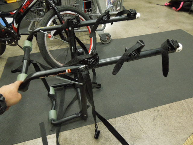 Load image into Gallery viewer, Used Sunlite Sport Lift TB-340 3 Bike Trunk Rack
