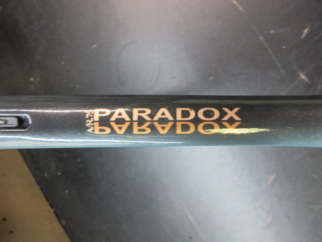 Load image into Gallery viewer, Used Spalding Paradox 100 Tennis Racquet - 27"
