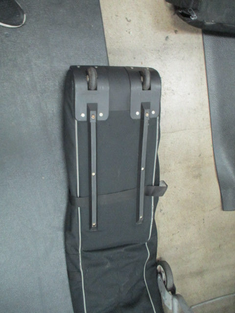 Load image into Gallery viewer, Used Axis Downhill Ski Equipment Bag (Ripped Strap)
