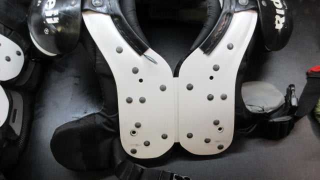Load image into Gallery viewer, Used Riddell Warrior 11X - Size YTH Small 11&quot;-12&quot; Football Shoulder Pads
