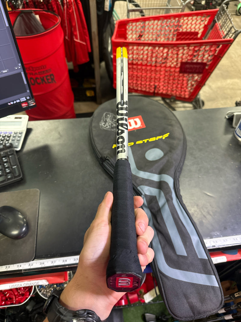 Load image into Gallery viewer, Used Wilson Pro Staff Blitz Hyper Carbon 27"
