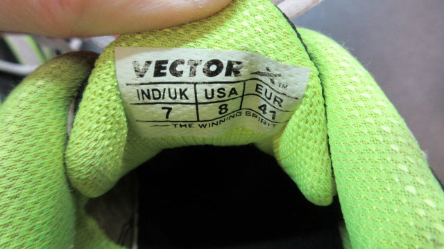 Load image into Gallery viewer, Used KD Vector X Cricket Shoes - Size 8
