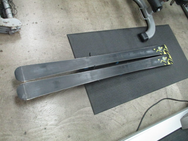 Load image into Gallery viewer, Used K2 AMP Aftershock 174CM All Terrain Downhill Skis W/ Marker Bindings
