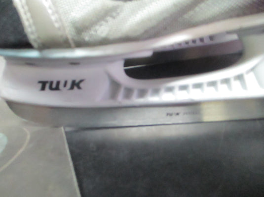 Used Bauer Vapor VI Size 3.5 Hockey Skates