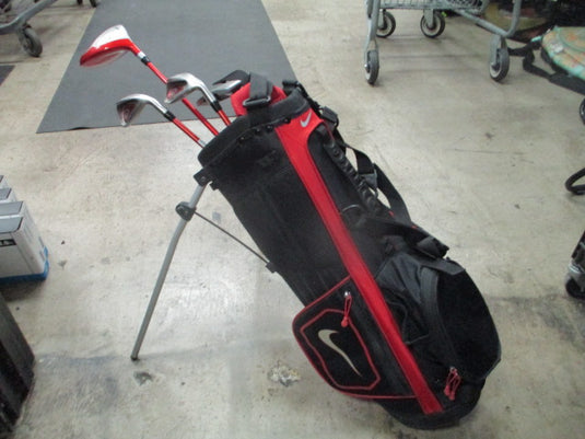 Used Nike VRS Jr. 4pc Golf Set with Bag With Putter, SW, 7W and Driver