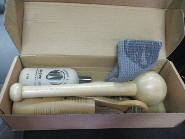 Load image into Gallery viewer, Used Rhino Wax Baseball Glove Ultimate Break In Kit
