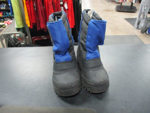 Used Cold Front Toddler 8 Snow Boots