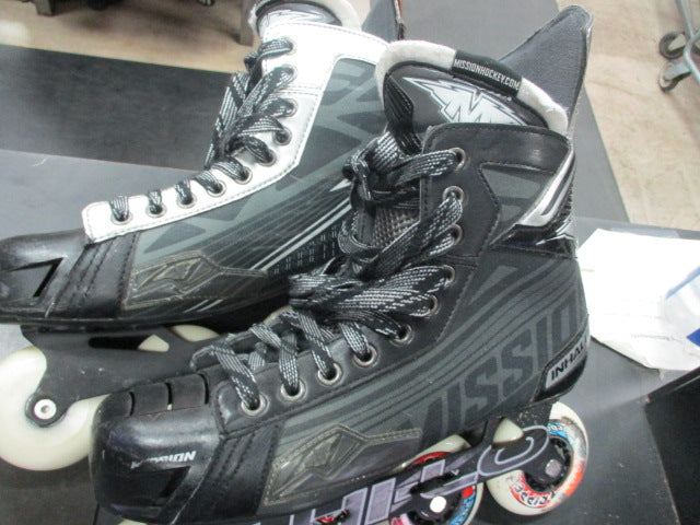 Load image into Gallery viewer, Used Mission Inhaler DS5 Roller Inline Hockey Skates Size 10 E (Shoe Size 11.5)
