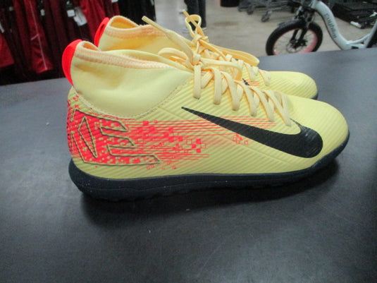 Used Nike Mercurial Size Youth 3.5 Indoor Soccer Cleats