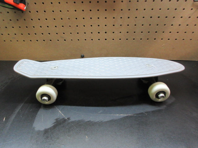 Load image into Gallery viewer, Used Penny Board
