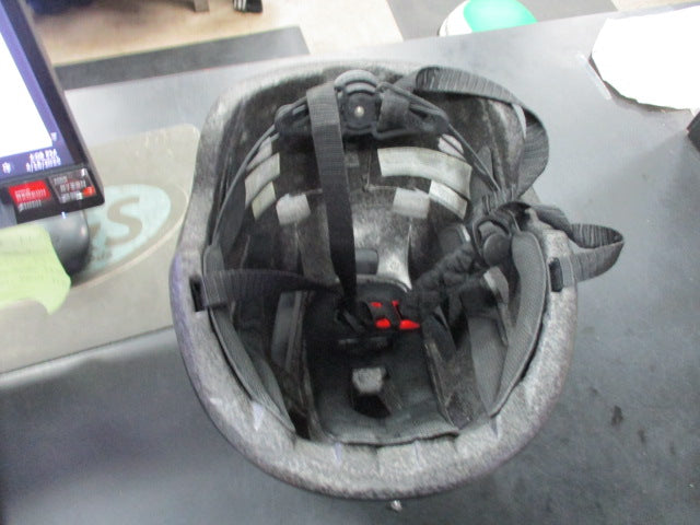 Load image into Gallery viewer, Used Batfox Bike Helmet 58-61cm
